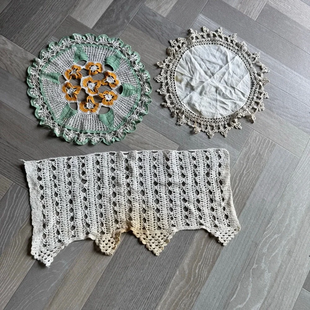 Vintage Crochet Doilies Lot 3 Handmade Tablecloths Lace‎ Home Decor